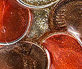 11-mini-uhani-rjavi-detail