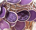 05-uhani-mali-planeti-vijolicni-detail